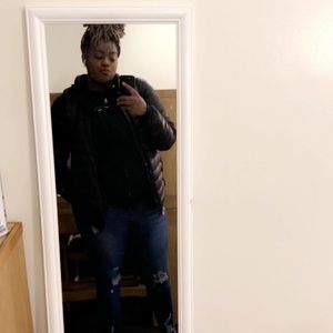 Meet your Posher, Kay